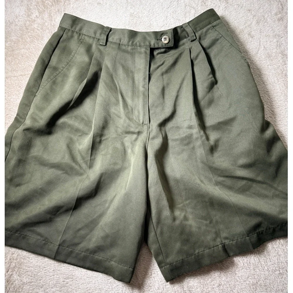 Liz Claiborne Sport Pleated High Waist Short 12 Gorpcore Granola Core Cabincore